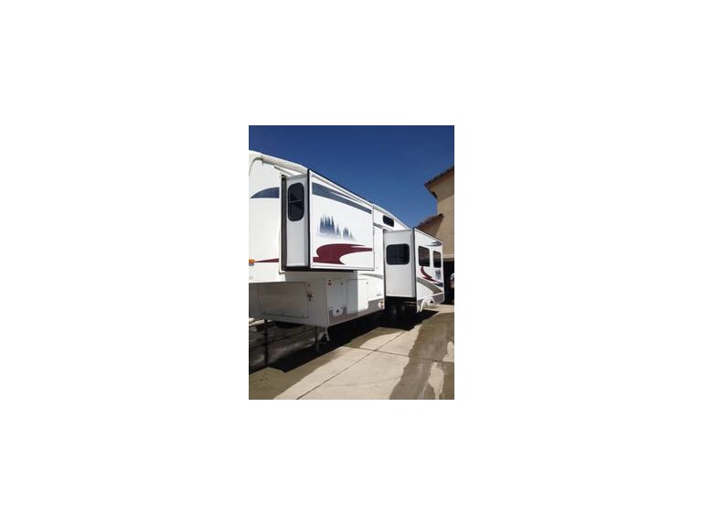 2007 Forest River Cardinal 30LX