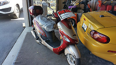 Other Makes : PROPEL MALIBU SCOOTER 50 CC BRAND NEW 9 MILES