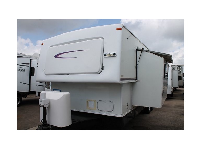 2004 Hi Lo Tow Lite 2704T