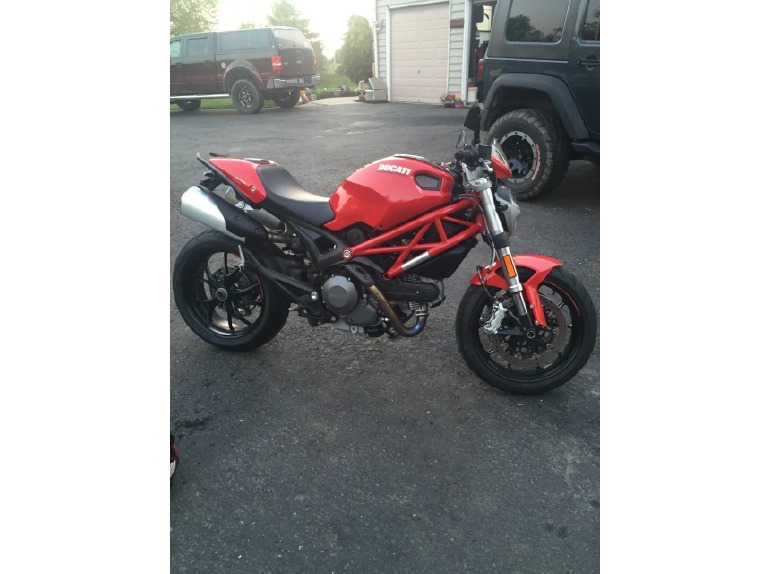 2011 Ducati Monster 796