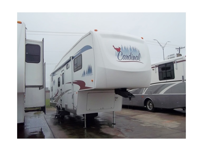 2005 Forest River CARDINAL 312 bhs