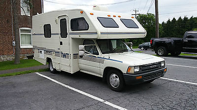 1989 Toyota Winnebago Warrior 6 cylinder