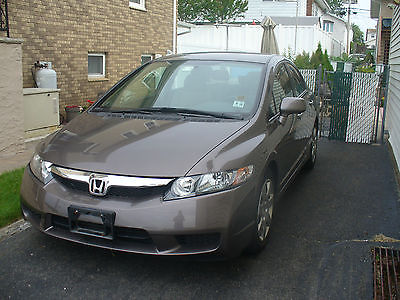 Honda : Civic LX Sedan 4-Door 2010 honda civic lx 4 door
