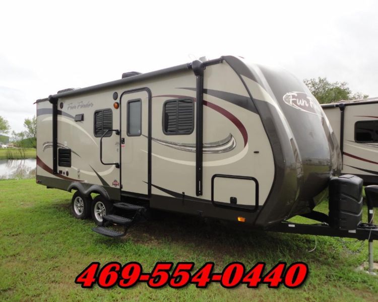 This 2015 Fun Finder 214WSD Is Just What You Need For Exciting Times!