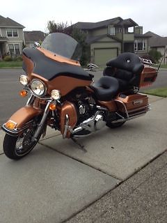Harley-Davidson : Touring 2008 harley davidson ultra classic anniversary edition like new only 4900 miles