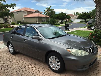 Toyota : Camry LE 2006 toyota camry le sunroof mint condition 88 600 miles 8 199