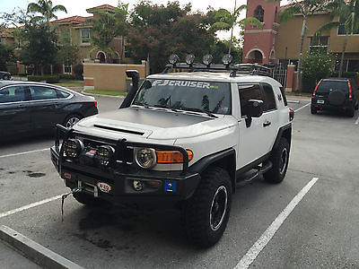 Toyota : FJ Cruiser Base Sport Utility 4-Door LOADED WITH ARB, OME, WARM,TIRES, RIMS, LIGHTS, ETC YOU NAMED IT, IT HAS IT