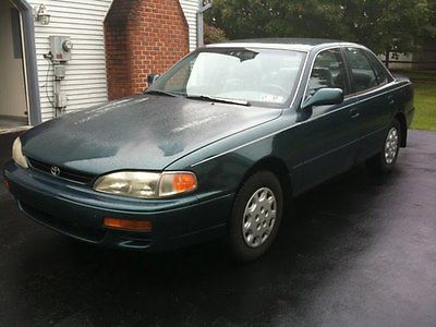 Toyota : Camry LE 1996 toyota camry sedan le 2.2 l damaged engine replace fix or use car 4 parts