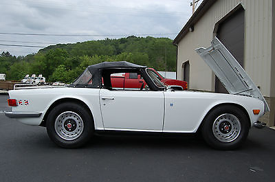 Triumph : TR-6 1971 triumph tr 6 fully restored excellent conditon ready to drive and enjoy