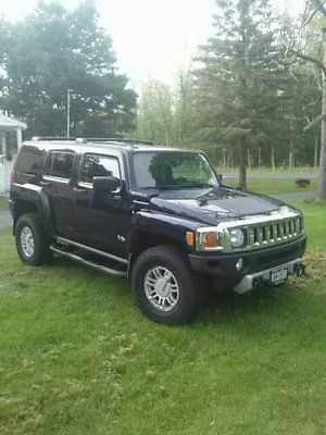 Hummer : H3 H3 Black, new tires ,dvd pk,moon roof running boards,new spare tire, 5 cy .warranty