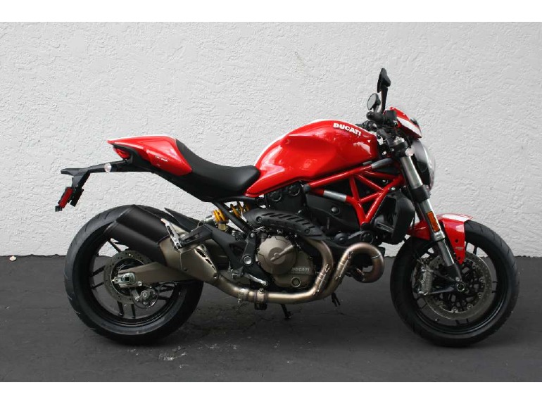 2015 Ducati Monster 821 Stripe