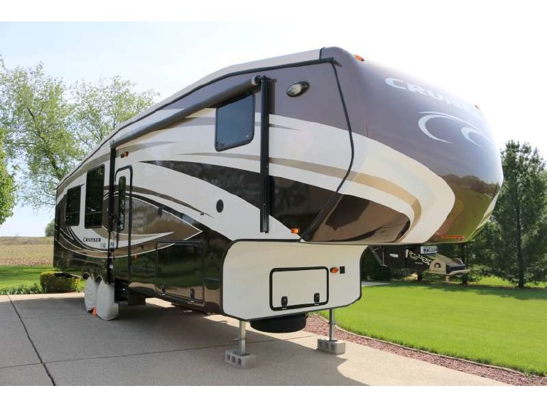 2012 Crossroads Cruiser Patriot 335 SS