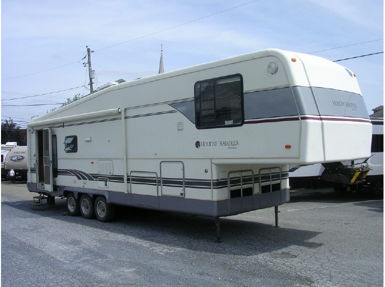 1996 Holiday Rambler IMPERIAL 37SCS