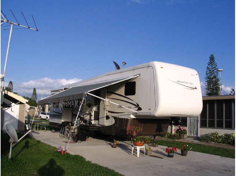 2004 Newmar Mountain Aire