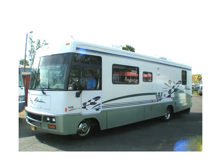 1998 Winnebago ADVENTURER 32H