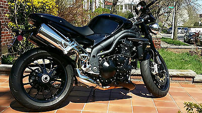 Triumph : Speed Triple Triumph Speed Triple 1050CC Motorcycle Jet Black Mission Impossible