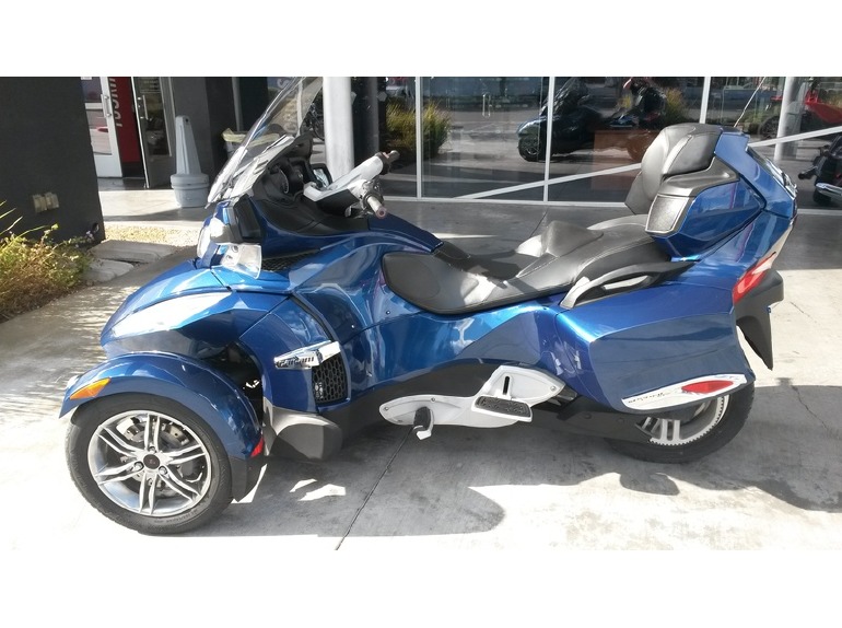 2011 Can-Am Spyder Roadster RT-S