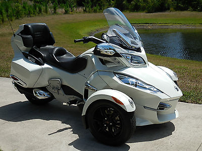 Can-Am : SPYDER 2012 can am spyder limited only 8 k miles flawless bike