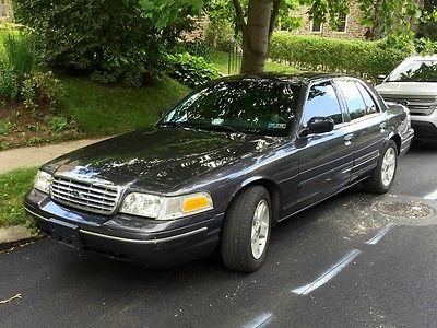 Ford : Crown Victoria Police Interceptor P71 Civilian Appearance Pkg 2005 ford crown victoria police interceptor extraordinary condition low miles