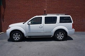 Nissan : Pathfinder Silver 2011 nissan pathfinder silver edition only 39 k miles like new just traded in
