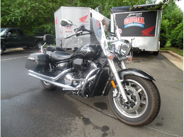 2012 Yamaha V-STAR 1300 TOURER LOW MILES EXHAUS