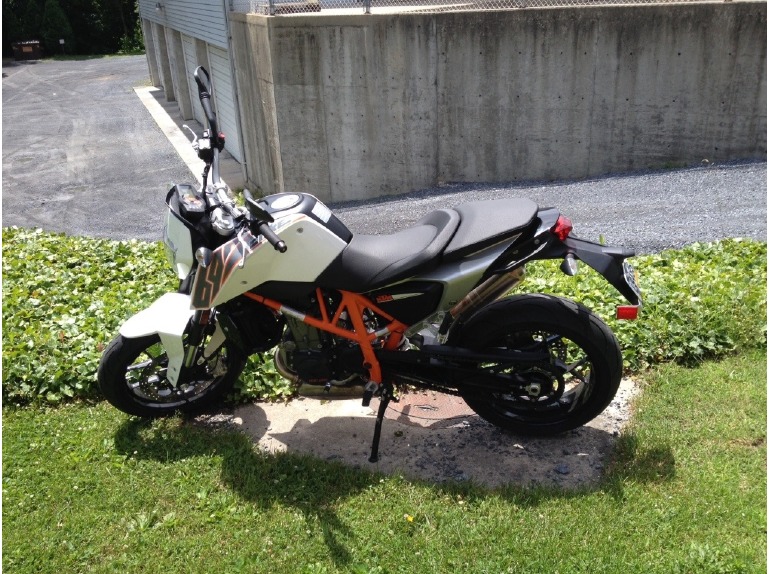 2014 KTM 690 DUKE