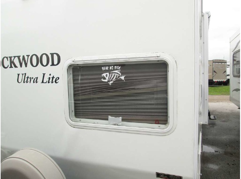 2009 Forest River Rockwood 2701SS