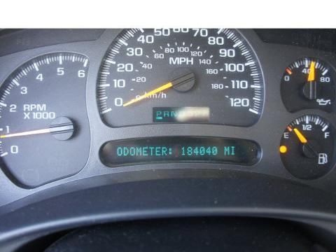 2003 CHEVROLET TAHOE 4 DOOR SUV, 3