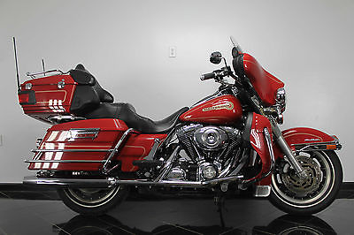 Harley-Davidson : Touring FLHTCU ULTRA CLASSIC ELECTRA GLIDE FIREFIGHTER SPECIAL EDITION