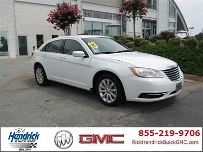 Chrysler : 200 Series 4dr Sedan Touring 4 dr sedan touring low miles automatic 4 cyl bright white clear coat
