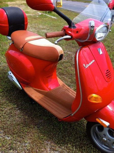 '04 Vespa Motor Scooter
