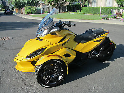 Can-Am : ST-S SE5 2013 can am spyder st s se 5 like new