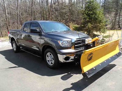 Toyota : Tundra  Double Cab Pickup 4-Door 2011 toyota tundra double cab cab 4 x 4 pickup 4 door 4.6 l with new plow