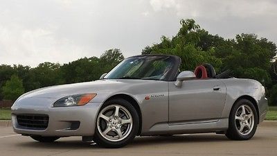 Honda : S2000 Base Convertible 2-Door RARE SILVER ON RED S2000 IN GREAT CONDITION!  WELL MAINTAINED/STOCK!  FINANCING!