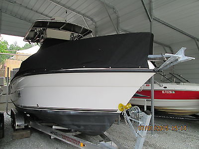 2007 CENTURY 2301 CC loaded with options, yamaha 250 4stroke, trailer included