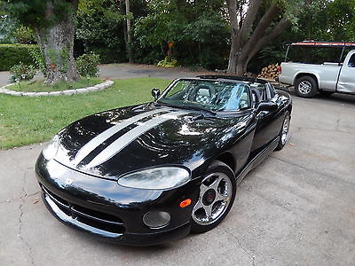 Dodge : Viper Race this is a Dodge Viper with a custom paint job and custom interior new tires