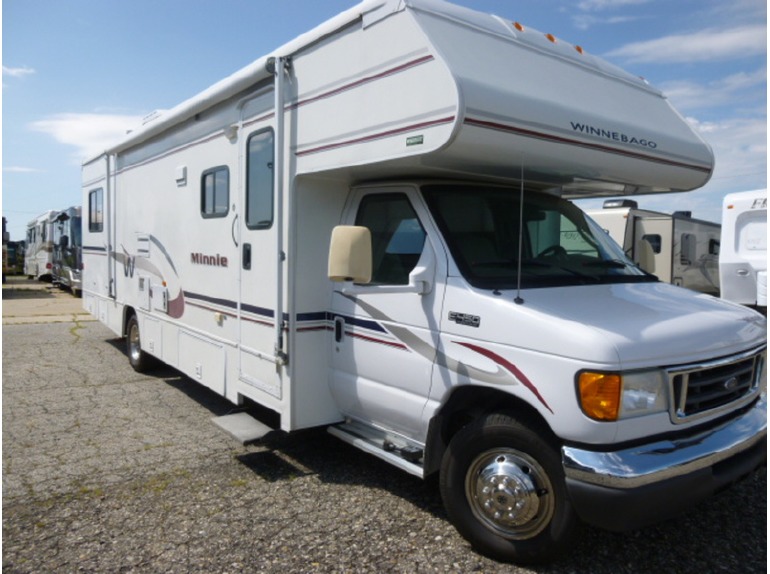 2005 Winnebago Minnie 31 C