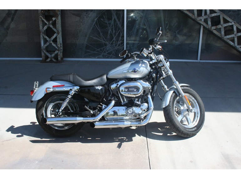 2012 Harley-Davidson XL1200C - Sportster 1200 Custom