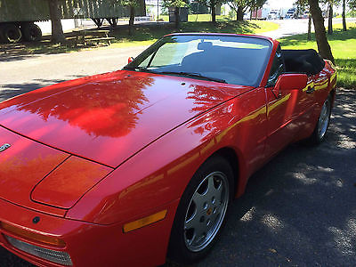 Porsche : 944 S2 CAB Red with Black Convertible Top, LOW LOW MILEAGE