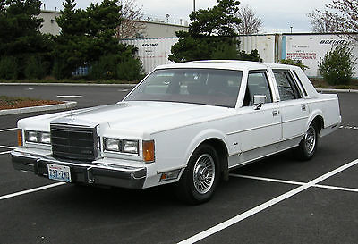 Lincoln : Town Car 1989 lincoln town car documented low miles