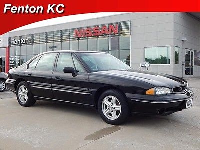 Pontiac : Bonneville SE 94010 miles 3800 v 6 clean carfax non smoker no accidents verynice 30 mpg