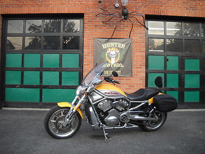 Harley-Davidson : VRSC 2006 harley davidson vrscr street rod yellow pearl only 15 573 miles exceptional