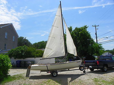 OCEAN YACHT DAY SAILOR SAIL BOAT 16 ft.  7 in.