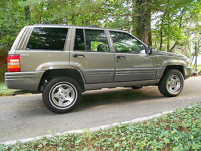 Jeep : Grand Cherokee Laredo Sport Utility 4-Door 1998 jeep grand cherokee laredo sport utility 4 door 5.2 l
