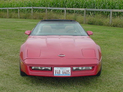 Chevrolet : Corvette 2 door 1984 chevy corvette 57 000 miles new tires 5.7 l new targa top bose crossfire 84