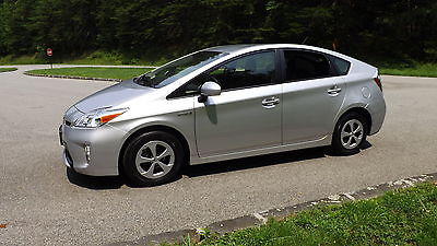 Toyota : Prius PRIUS THREE 2012 toyota prius three w only 5700 miles