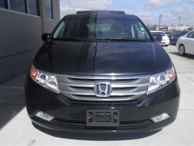 Honda : Odyssey Touring Touring 3.5L 248 hp horsepower 4 Doors 4-wheel ABS brakes Automatic Transmission