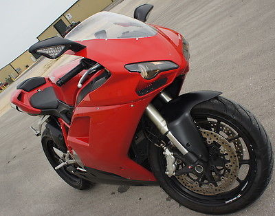 Ducati : Superbike 2008 ducati in flawless showroom condition 10 k miles all service in austin