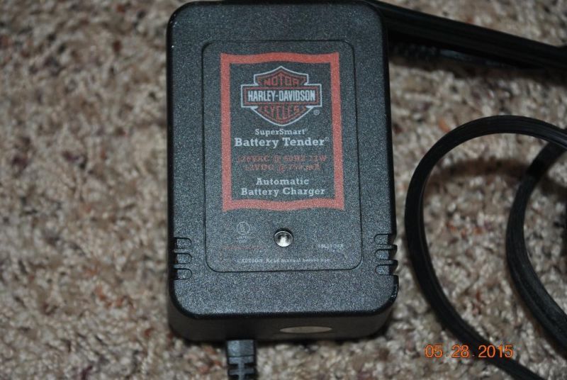 Harley Davidson Trickle Charger/Battery Tester, 0