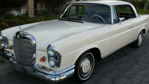Mercedes-Benz : 200-Series W111 Coupe 1969 280 se coupe new leather wood carpet paint and bright chrome